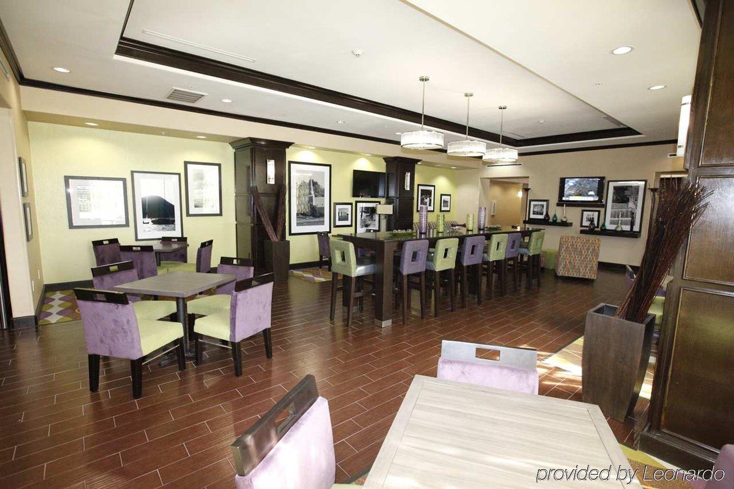 Hampton Inn Beeville Restoran fotoğraf