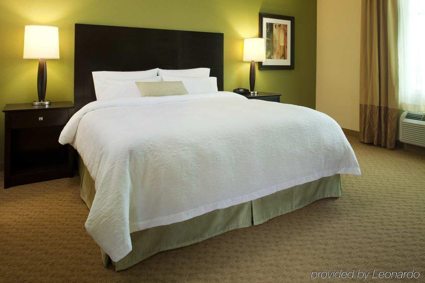 Hampton Inn Beeville Oda fotoğraf