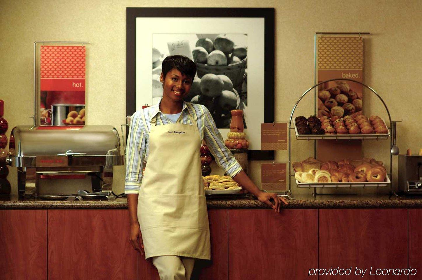 Hampton Inn Beeville Restoran fotoğraf