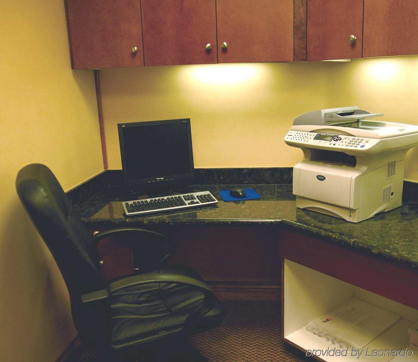 Hampton Inn Beeville Konforlar fotoğraf